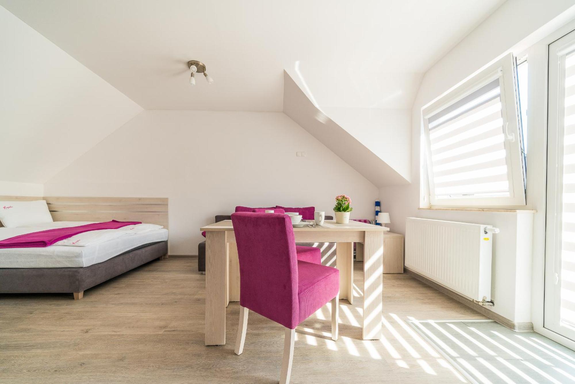 Magnolia Pokoje I Apartamenty Dębki Exteriér fotografie